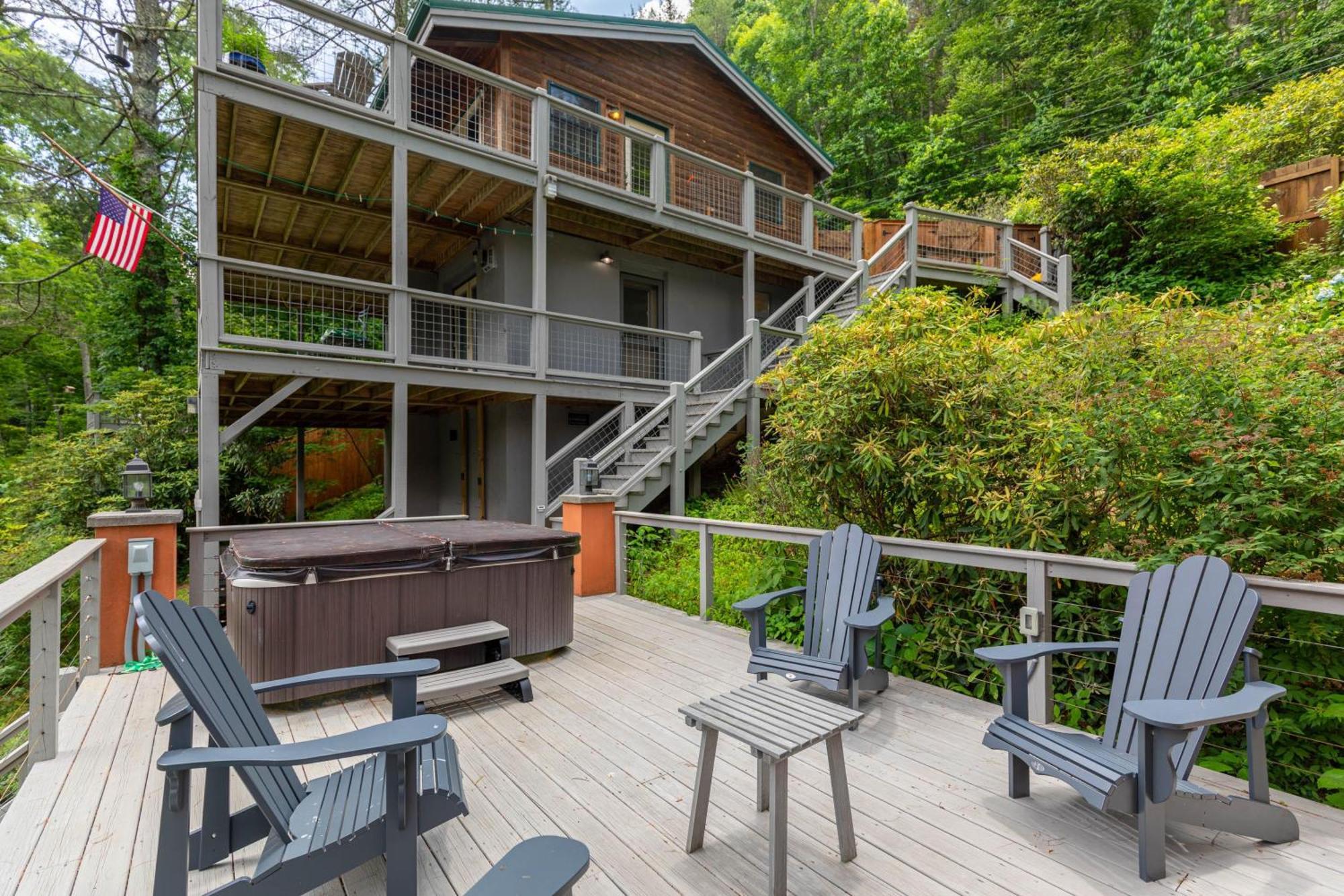 Knotty Pine Villa West Jefferson Kültér fotó